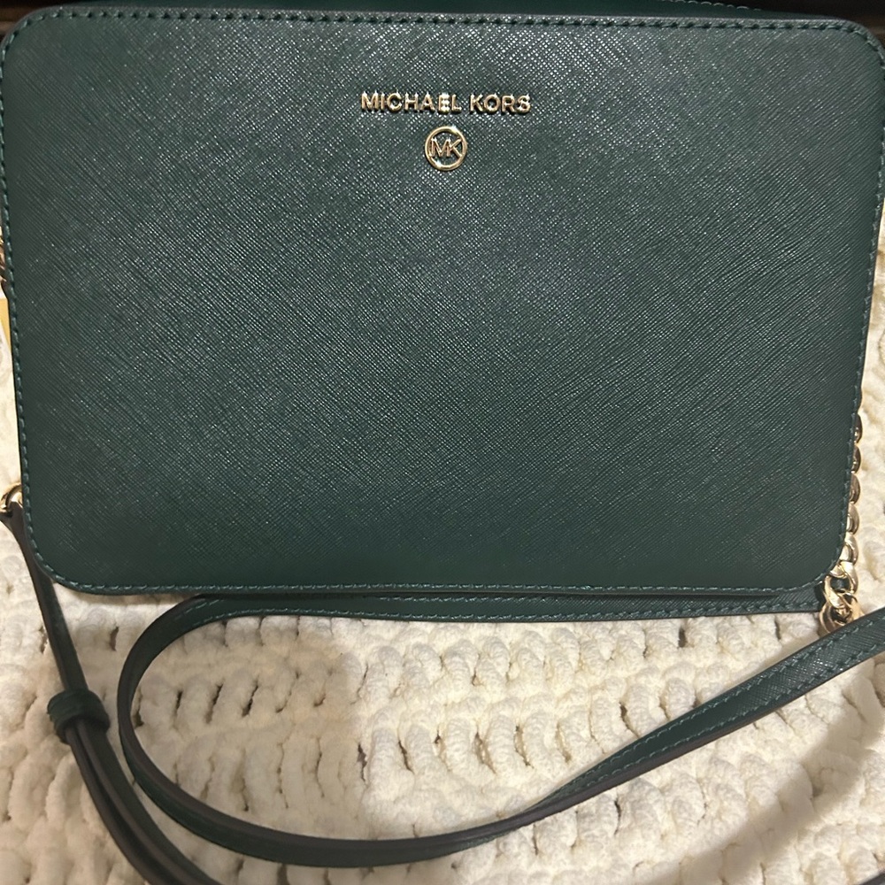 Michael Kors Green Crossbody Bag with Gold Hardware - Picture 5 of 7